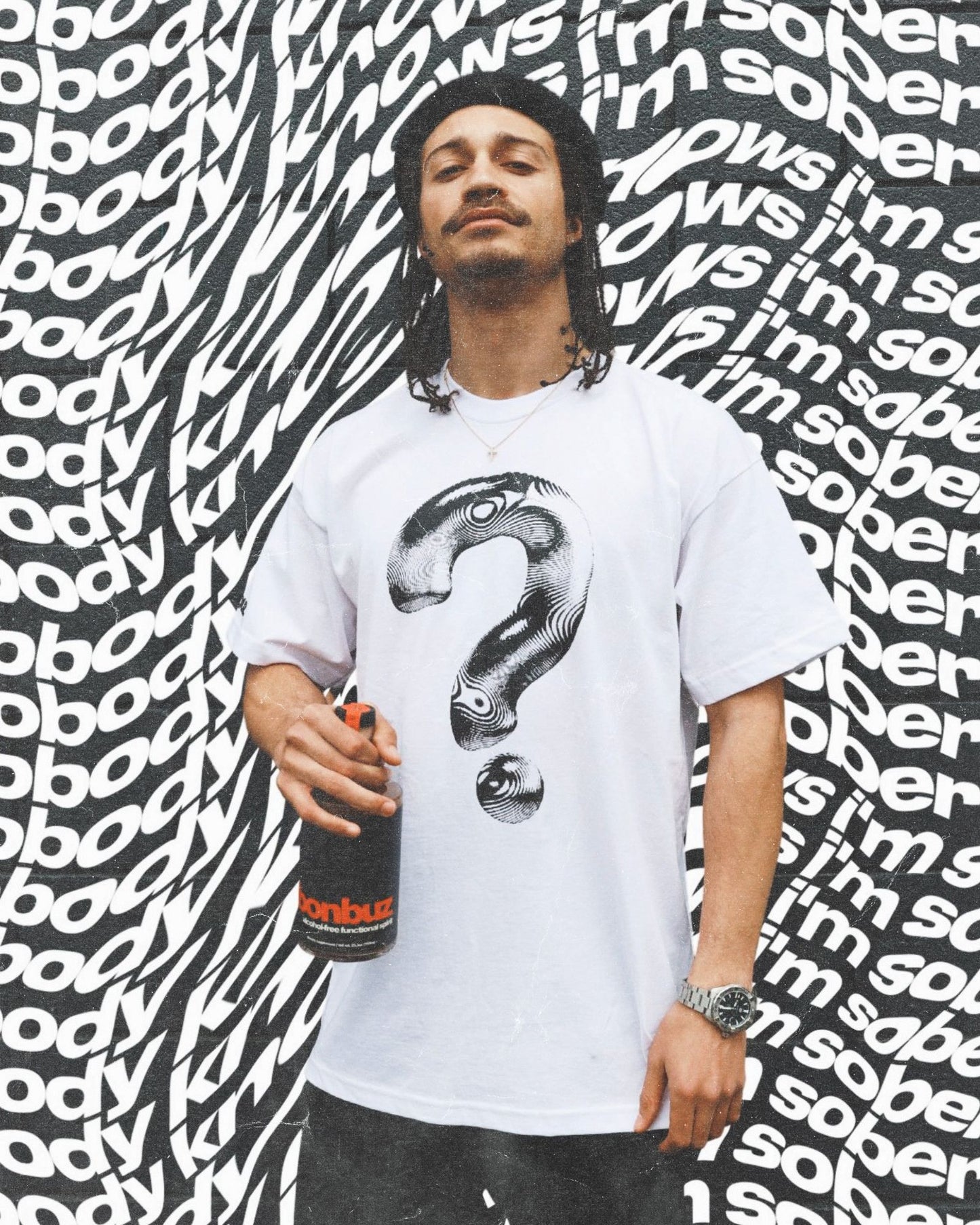 nobody knows I'm sober tee